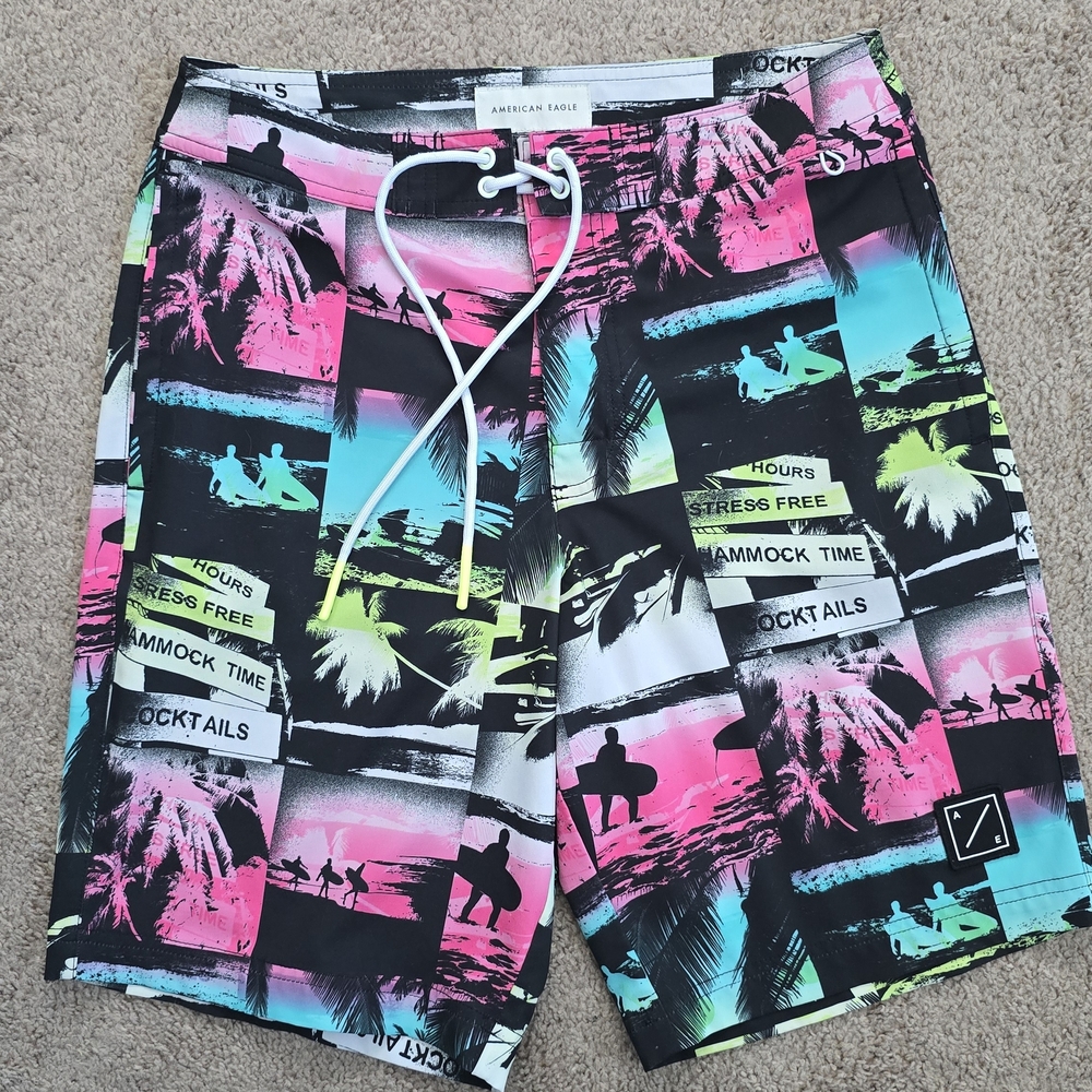 American Eagle Outfitters AE Men's Multicolor Swim Shorts Trunks NWOT Sz Small